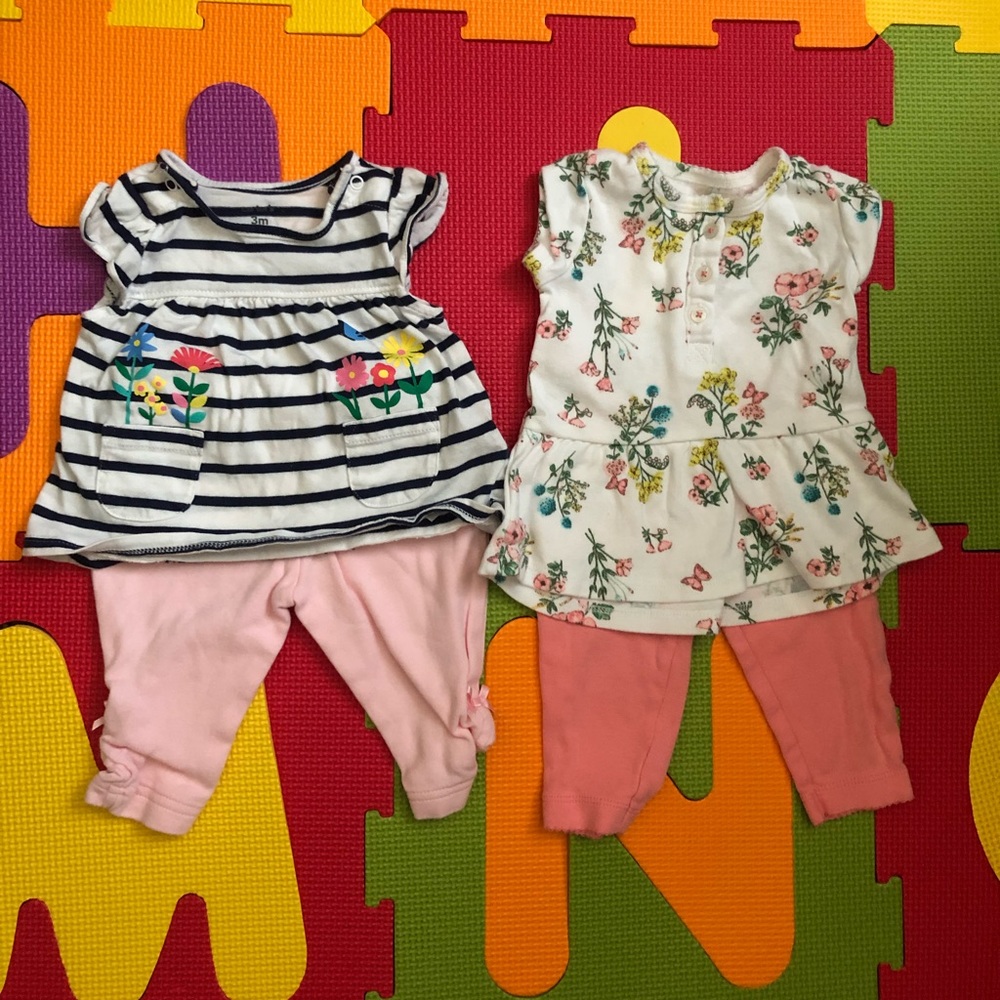 Carter’s bundle of 2 baby girl outfits size 3mo